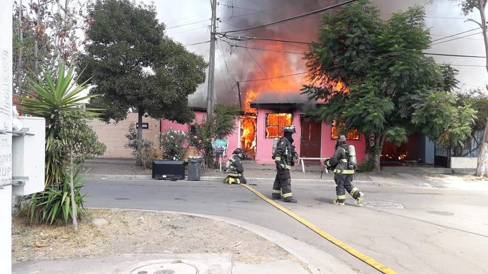 incendio casa la calera dejó 17 damnificados
