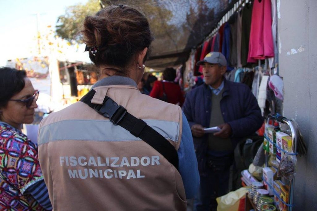 Falsos funcionarios municipales están visitando hogares en Quillota