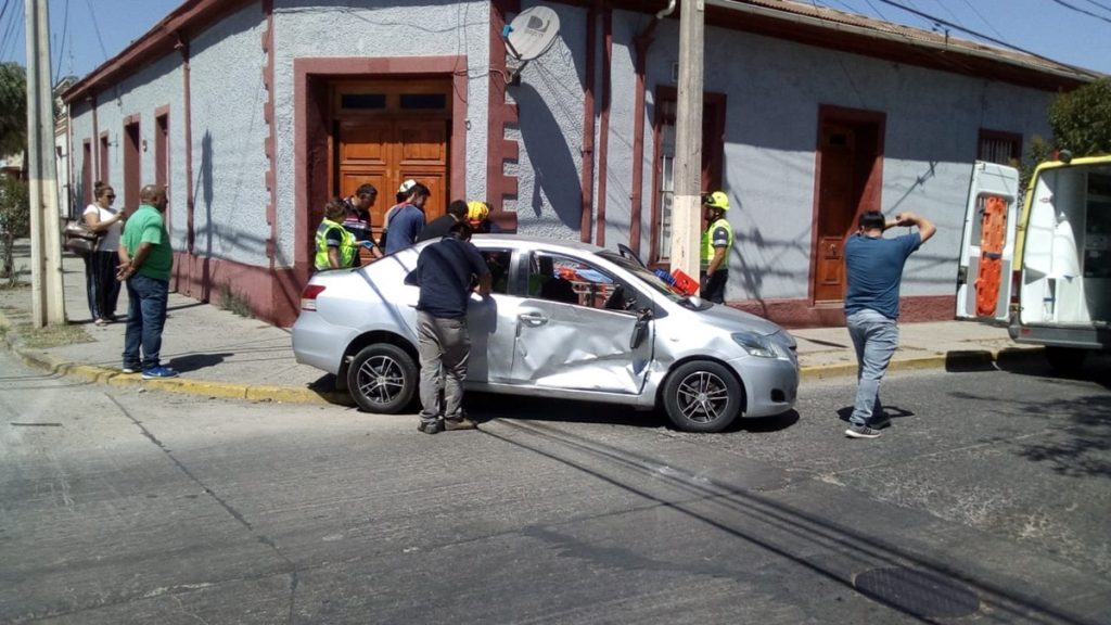 accidente en calle Chacabuco y Carrera