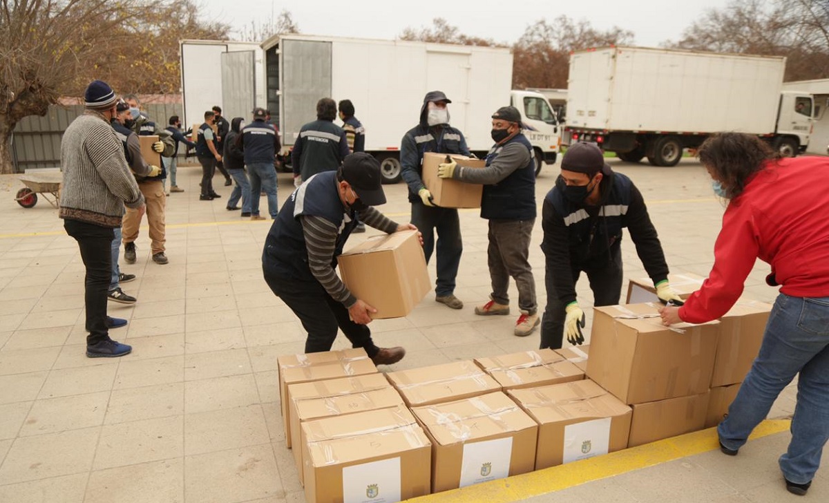 [FOTOS] Limache recibe cerca de 4 mil cajas de alimentos para familias ...