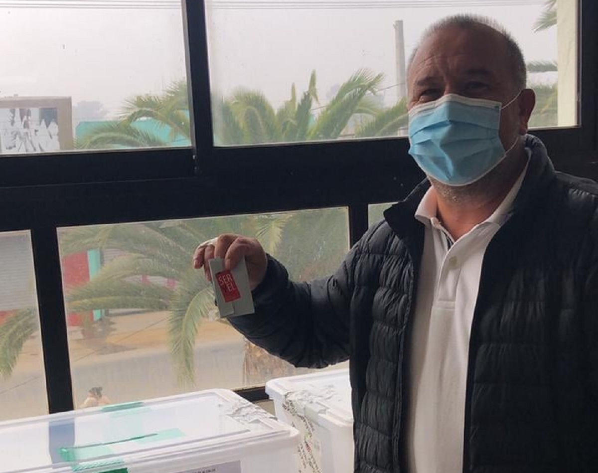 Mauricio Carrasco obtiene aplastante mayoría de votos en Quintero