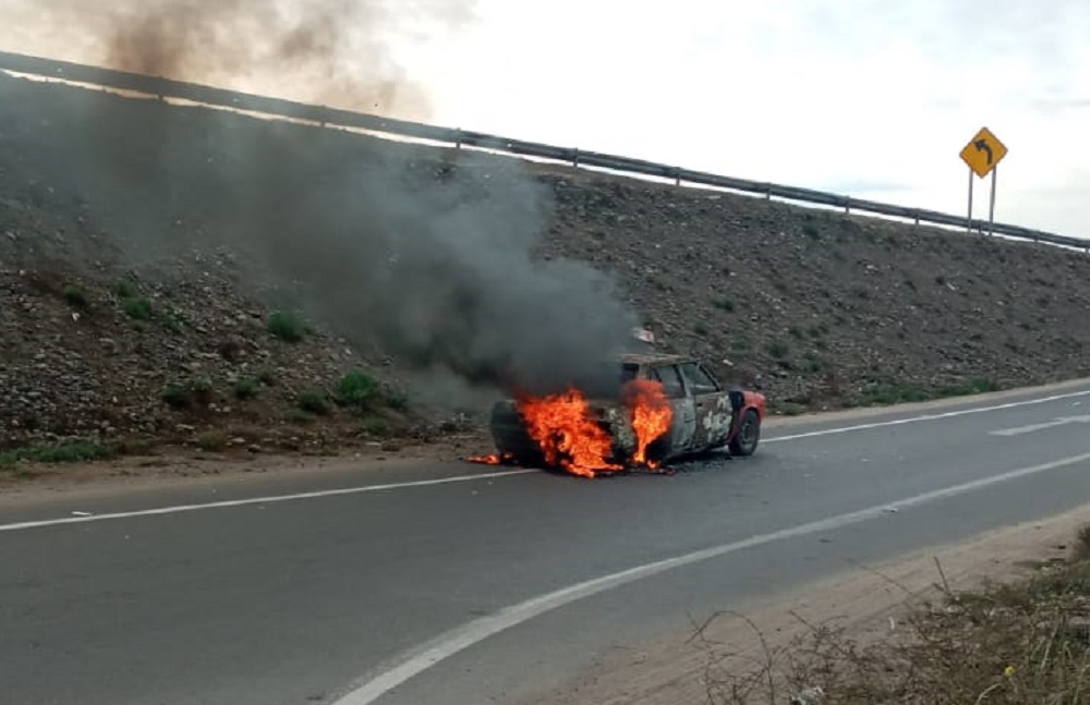 automovil incendio quillota