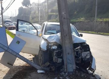 Poste chocado 1