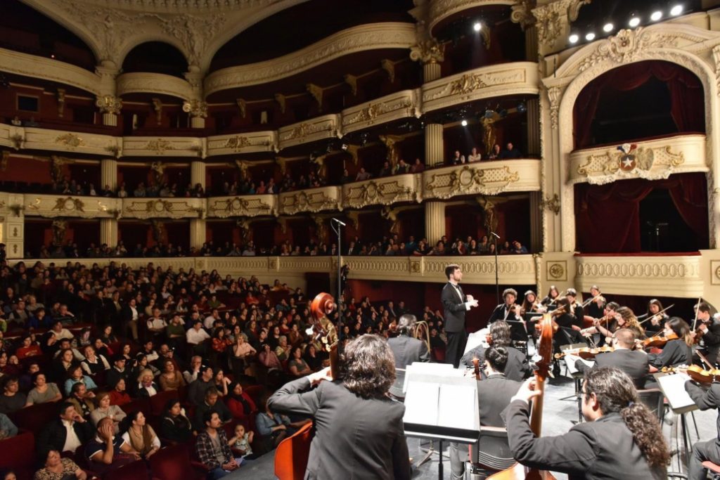 orquesta juvenil conservatorio pucv a teatro lleno