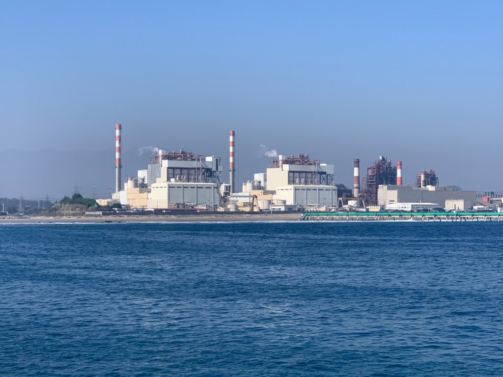 cese de operaciones de La Unidad 1 de la Central Ventanas posee una capacidad instalada de 114,2 MW y se conecta al Sistema Eléctrico Nacional en la Subestación Ventanas de 220 kV.
