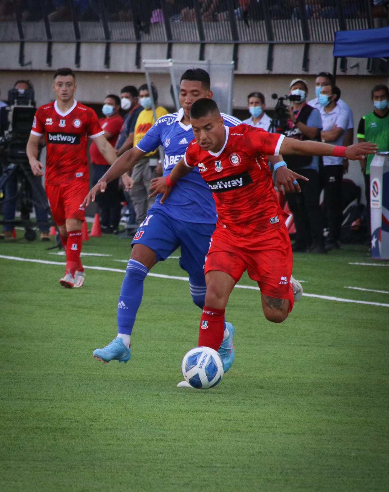 Unión La Calera se enfrenta mañana sábado a Universidad de Chile