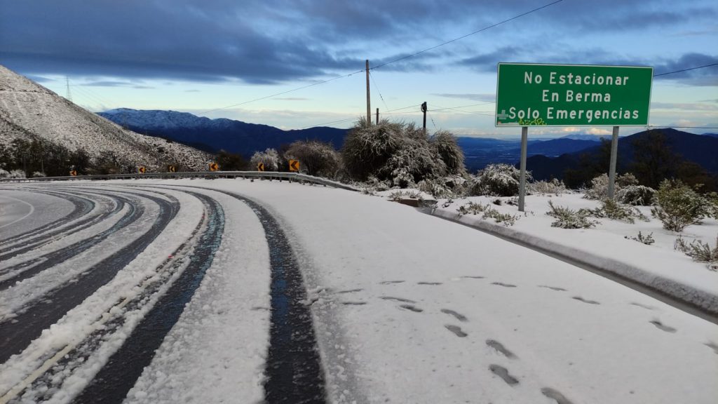 nieve en cuesta la dormida ruta F100 g