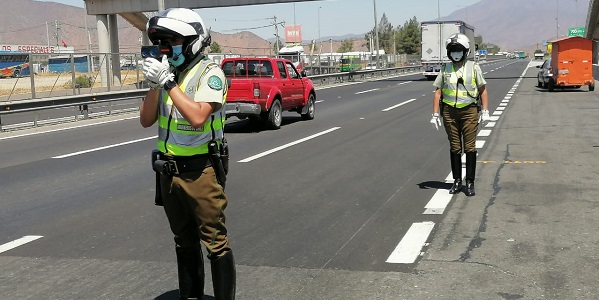 Fiscalización de velocidaden ruta 68 por parte de Carabineros. Imagen referencial del año 2021.