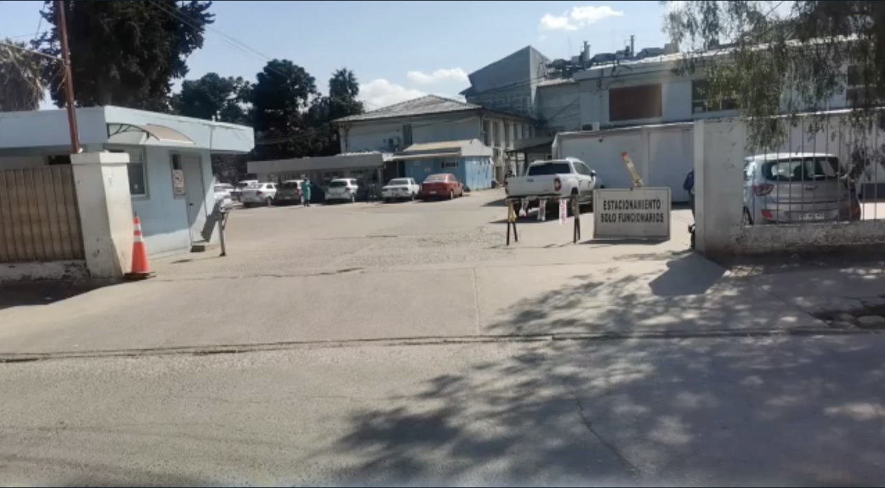 Hombre de 27 años fue baleado en el acceso principal del Hospital San Martín de Quillota este 13 de septiembre de 2022