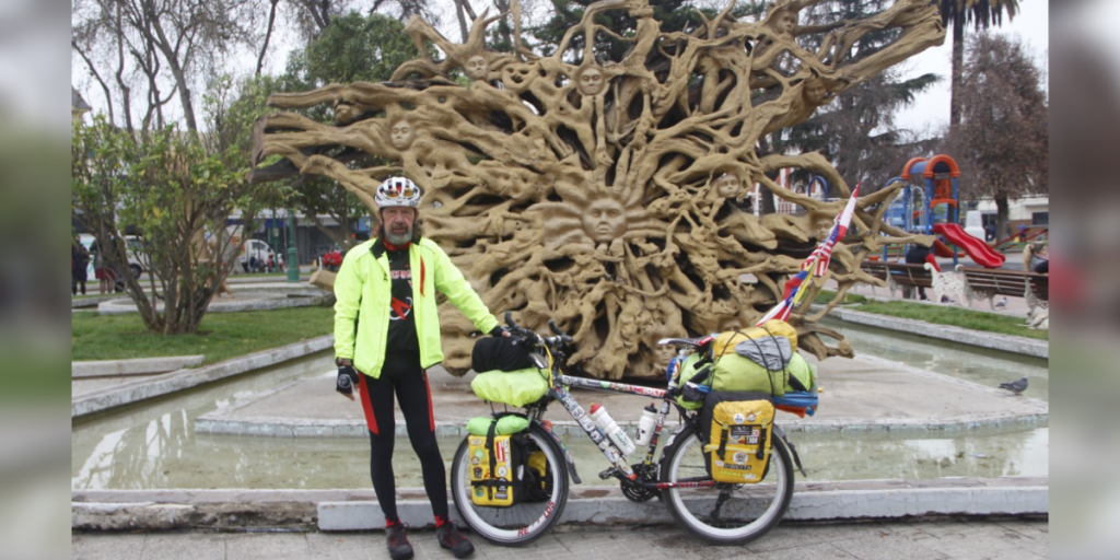 Veterinario que recorre América en bicicleta por causa animalista llegó a Quillota