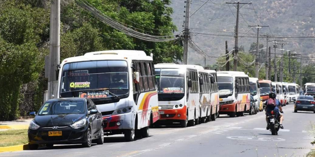 Provincia de Quillota: Dos empresas de microbuses aplicarán alza de $100 el sábado