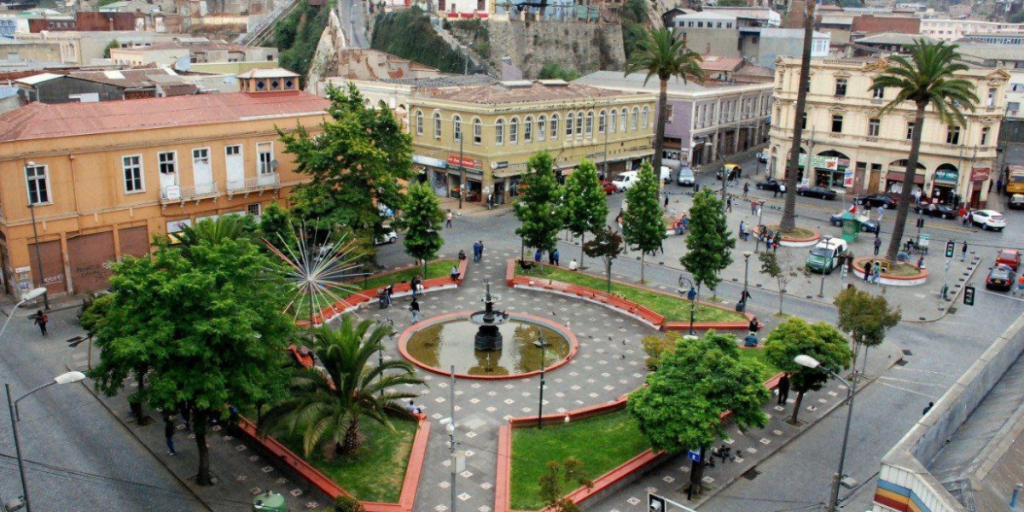 Unesco entrega consejos al Estado chileno para gestión de Sitio de Patrimonio Mundial de Valparaíso