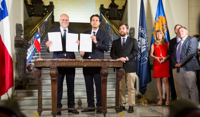 Firma de Acuerdo por Chile para proceso constituyente