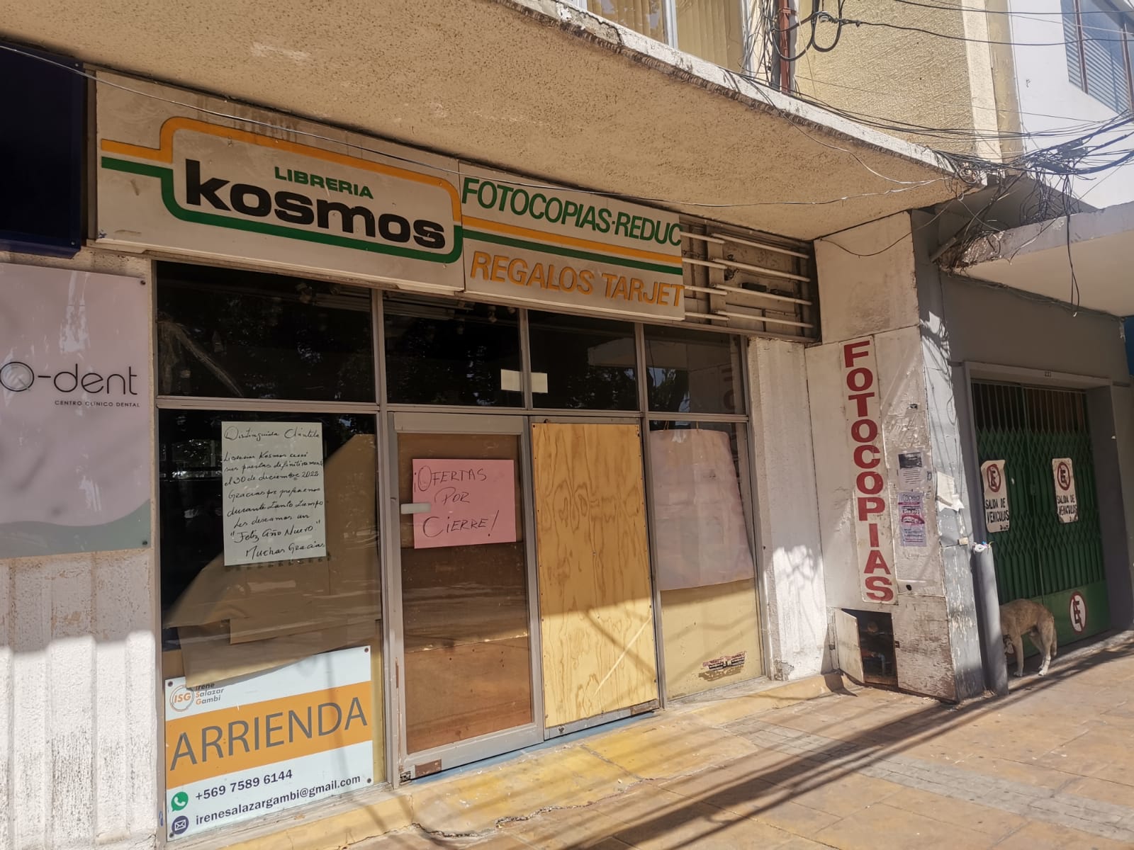 Frontis de Librería Kosmos en Quillota, local que cerró el 31 de diciembre de 2022