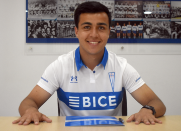 Hijuelense de 18 años firmó contrato profesional en Universidad Católica