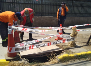 Hombre cayó 2,5 metros en alcantarillado de Quillota
