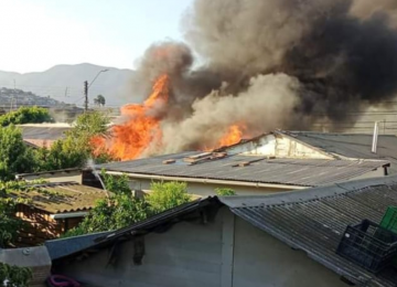 Incendio en Quillota destruyó por completo dos viviendas