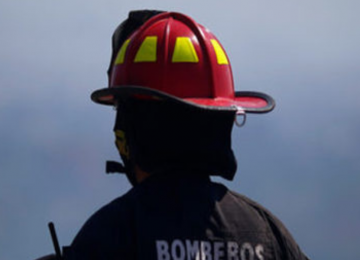 Incendio forestal afecta a San Pedro en Quillota