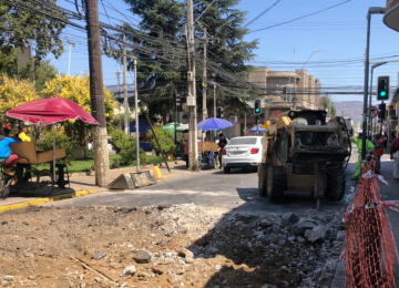 Quillota: Extienden reposición de pavimentos a nuevo tramo en el centro