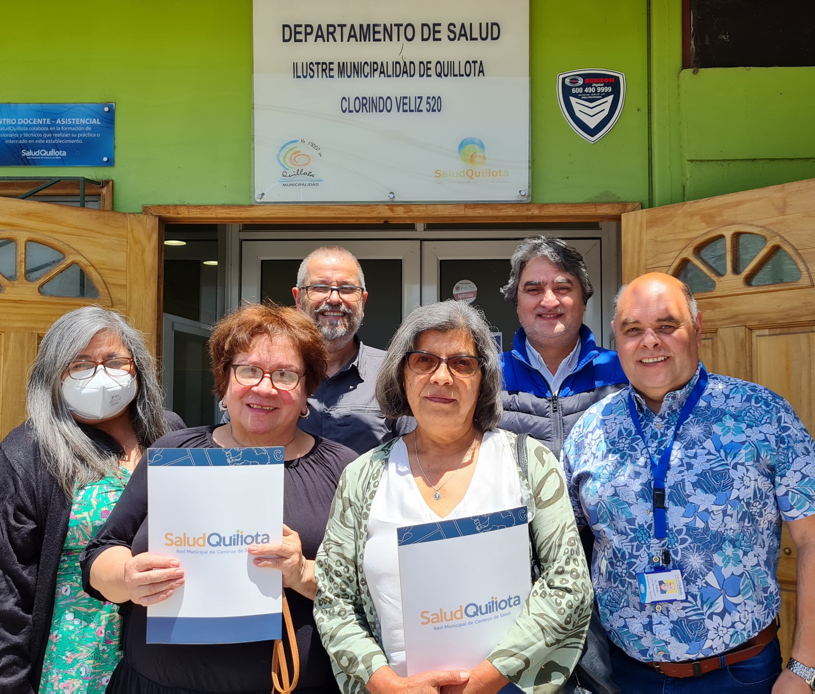 SaludQuillota entregó reconocimiento a dos profesionales que se acogieron a retiro