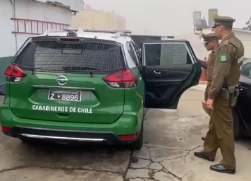 Huían en camioneta robada en Reñaca y los detuvieron