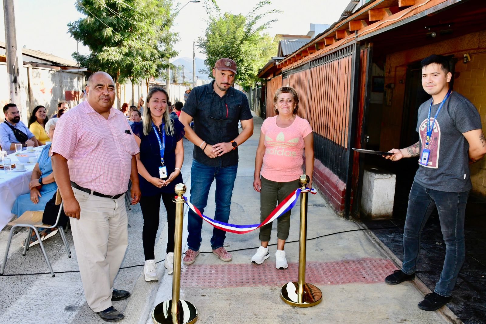 Inauguran veredas renovadas en villa de La Calera
