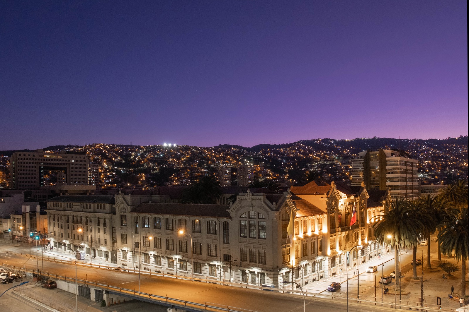 PUCV cumple 95 años fue la primera universidad de la región de Valparaíso y la cuarta en el país