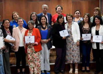 UVM hizo reconocimiento a dirigentas sociales en el marco del 8M
