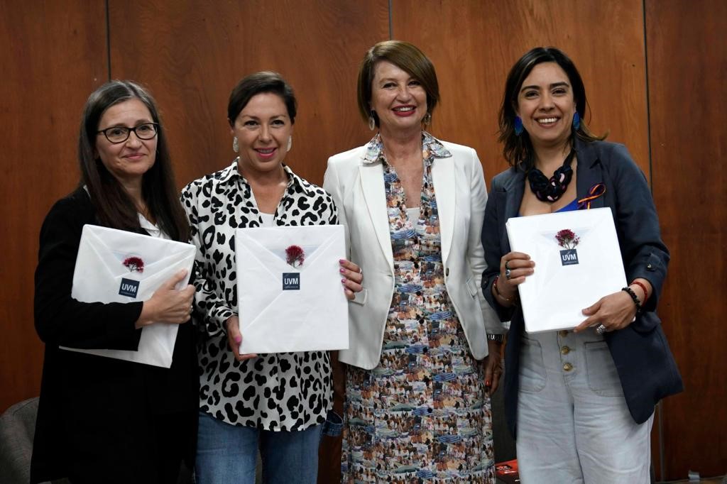 UVM hizo reconocimiento a dirigentas sociales en el marco del 8M