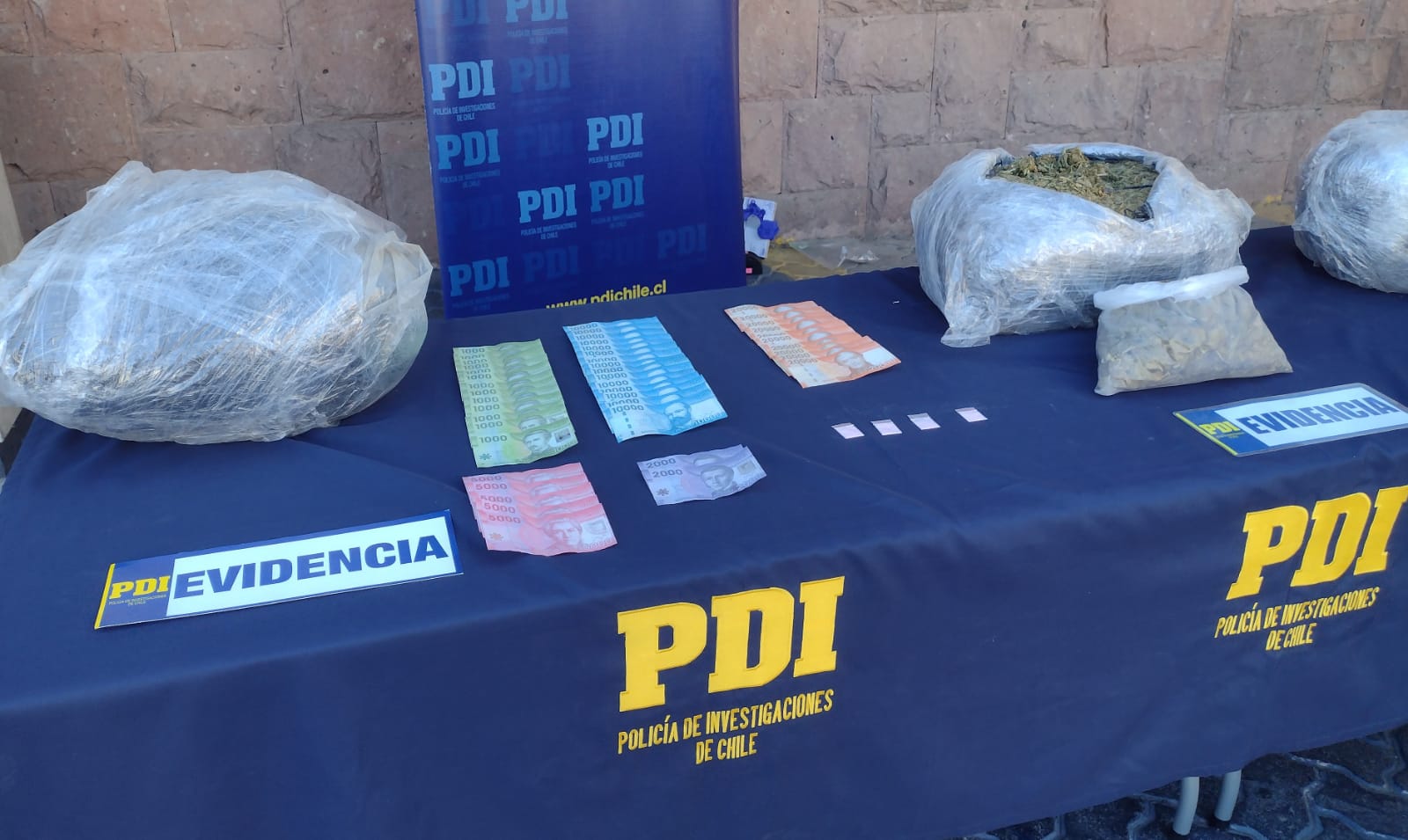 En Rinconada volcó cuando huía con 75 kilos de droga