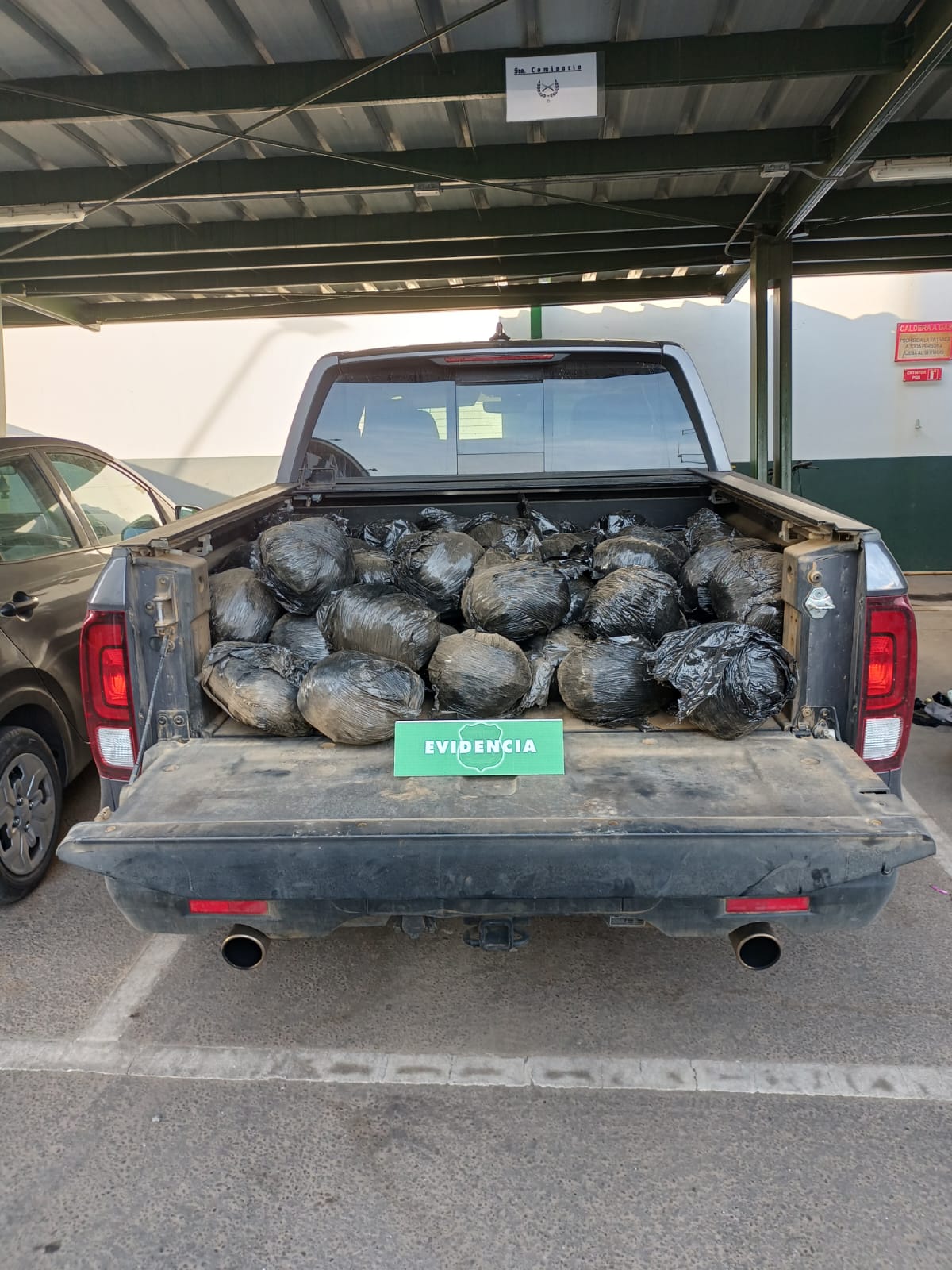 Ruta 5 Norte Hallan 168 kilos de marihuana en dos vehículos