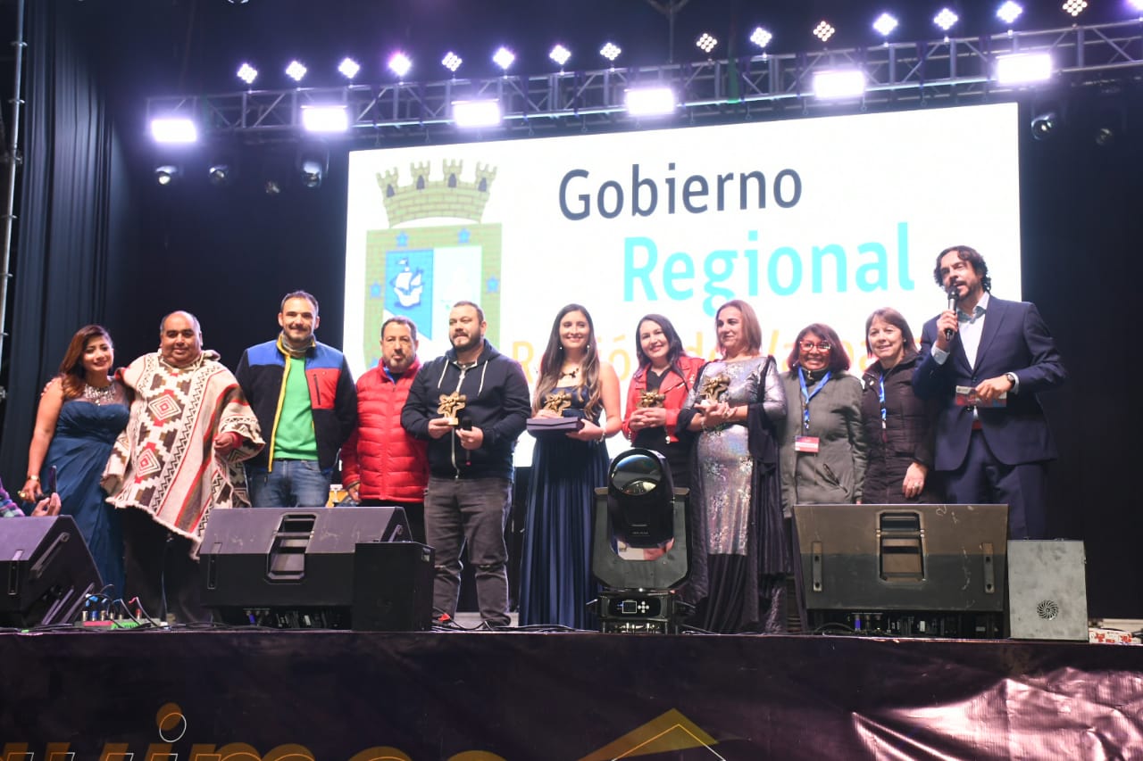 Crucino, oriundo de Nogales, ganó el 2° Festival Provincial de la Voz de La Calera