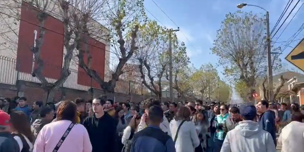 [VIDEOS] Registran caos en local de votación en Viña del Mar