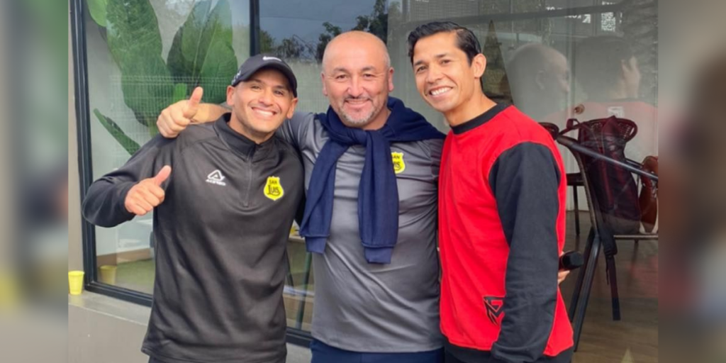 Registran reencuentro entre "Chupete" Suazo y Matías Fernández