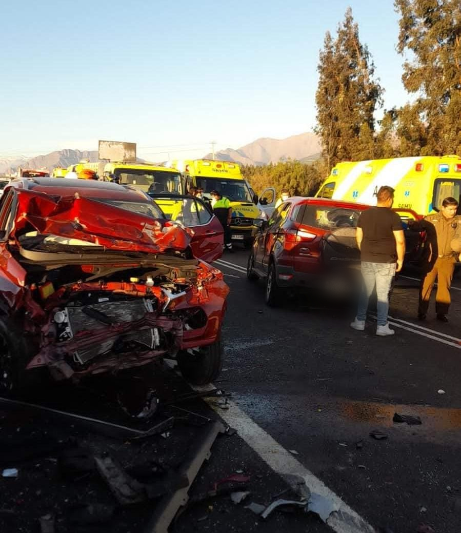 Colisión en la Autopista Los Andes deja un fallecido