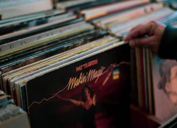 Valparaíso Este sábado realizan feria de vinilos, artes y oficios