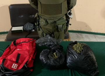 Conductor trató de evadir control policial en la ruta 5 Norte: lo sorprendieron con drogas
