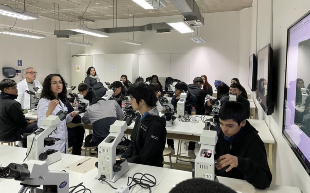 Alrededor de 120 estudiantes de Petorca visitan la UVM