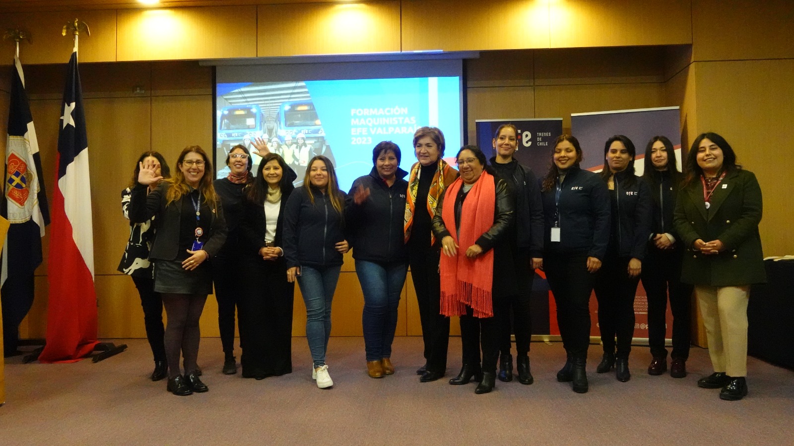 Seis nuevas maquinistas mujeres se incorporan al Tren Limache-Puerto