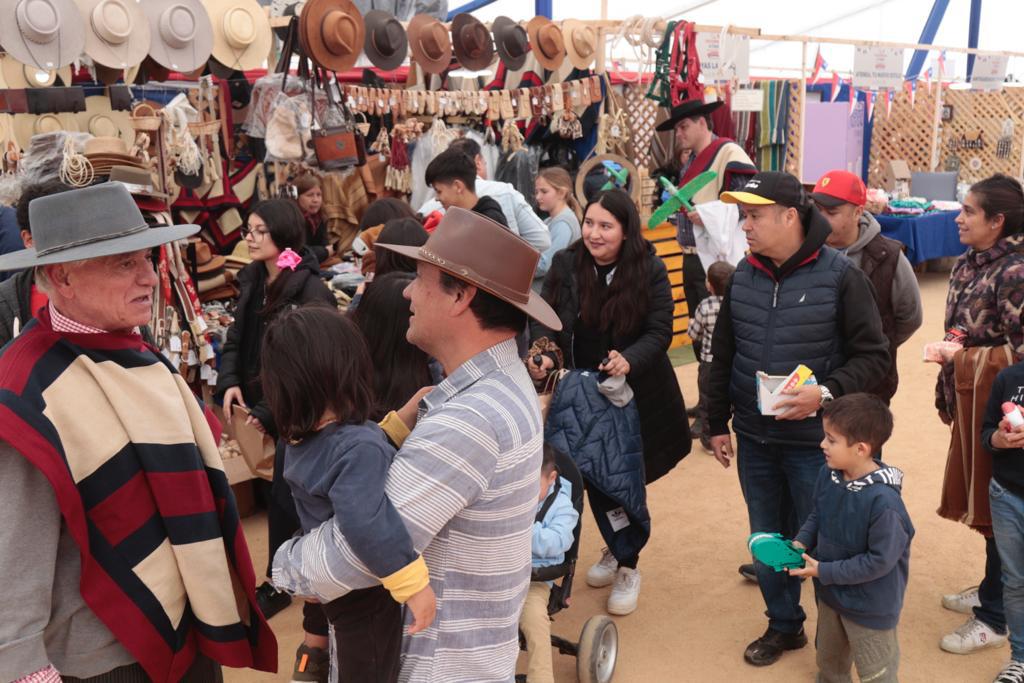 Comerciantes de Zapallar sacan cuentas alegres de estas Fiestas Patrias