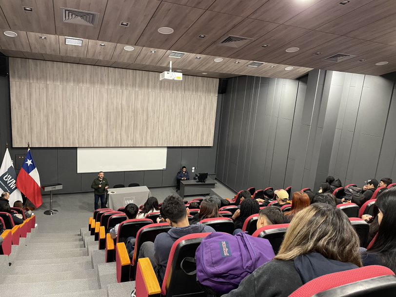 Alrededor de 120 estudiantes de Petorca visitan la UVM