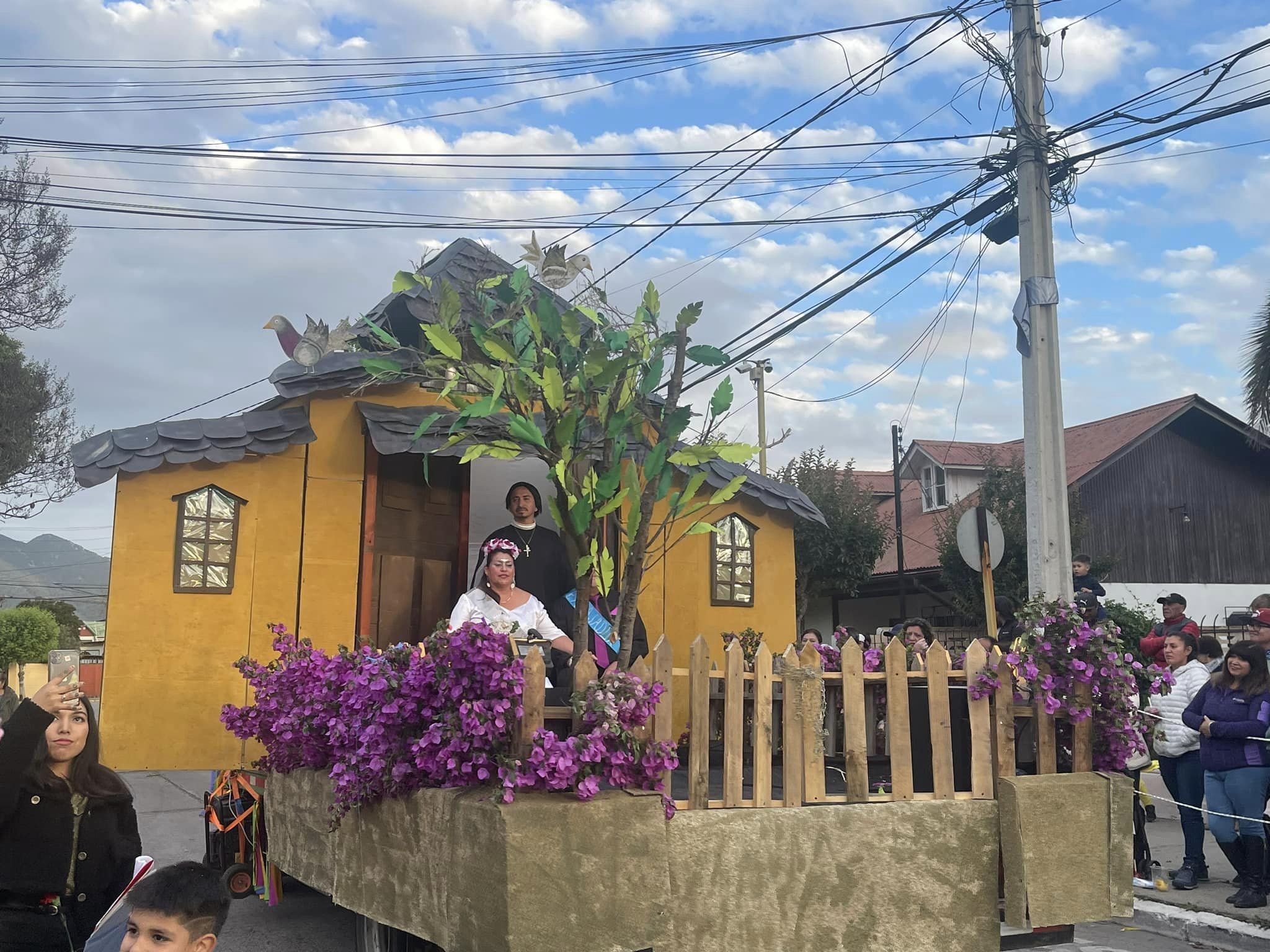 Desfile de carros alegóricos de La Cruz ganadores