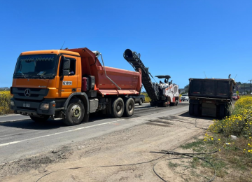 Así son los trabajos que se realizan en el camino frente a la Refinería de Concón