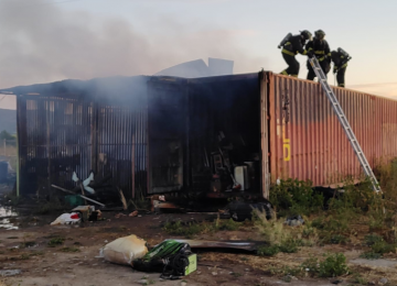 Quillota: Incendio en bodega provocó la muerte de dos perros