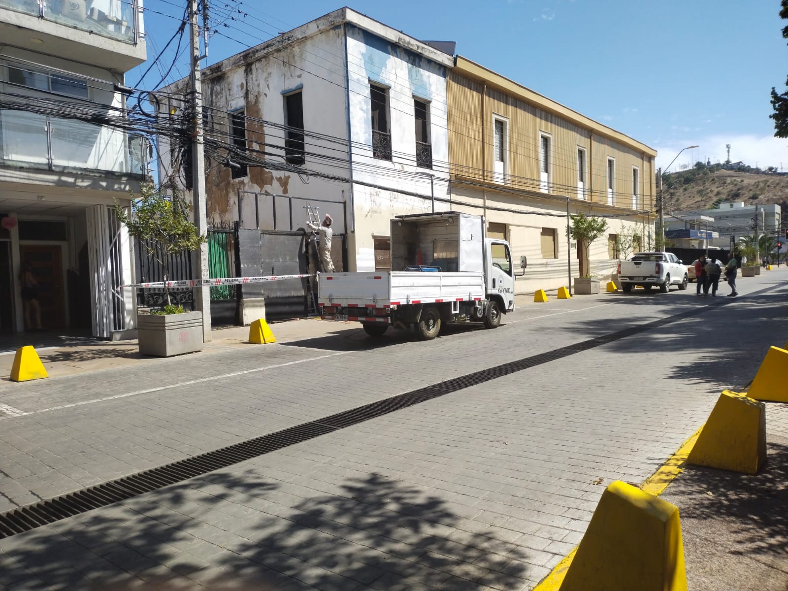 Carabineros desalojó la vivienda de calle San Martín 250 frente a la Plaza de Armas de Quillota.