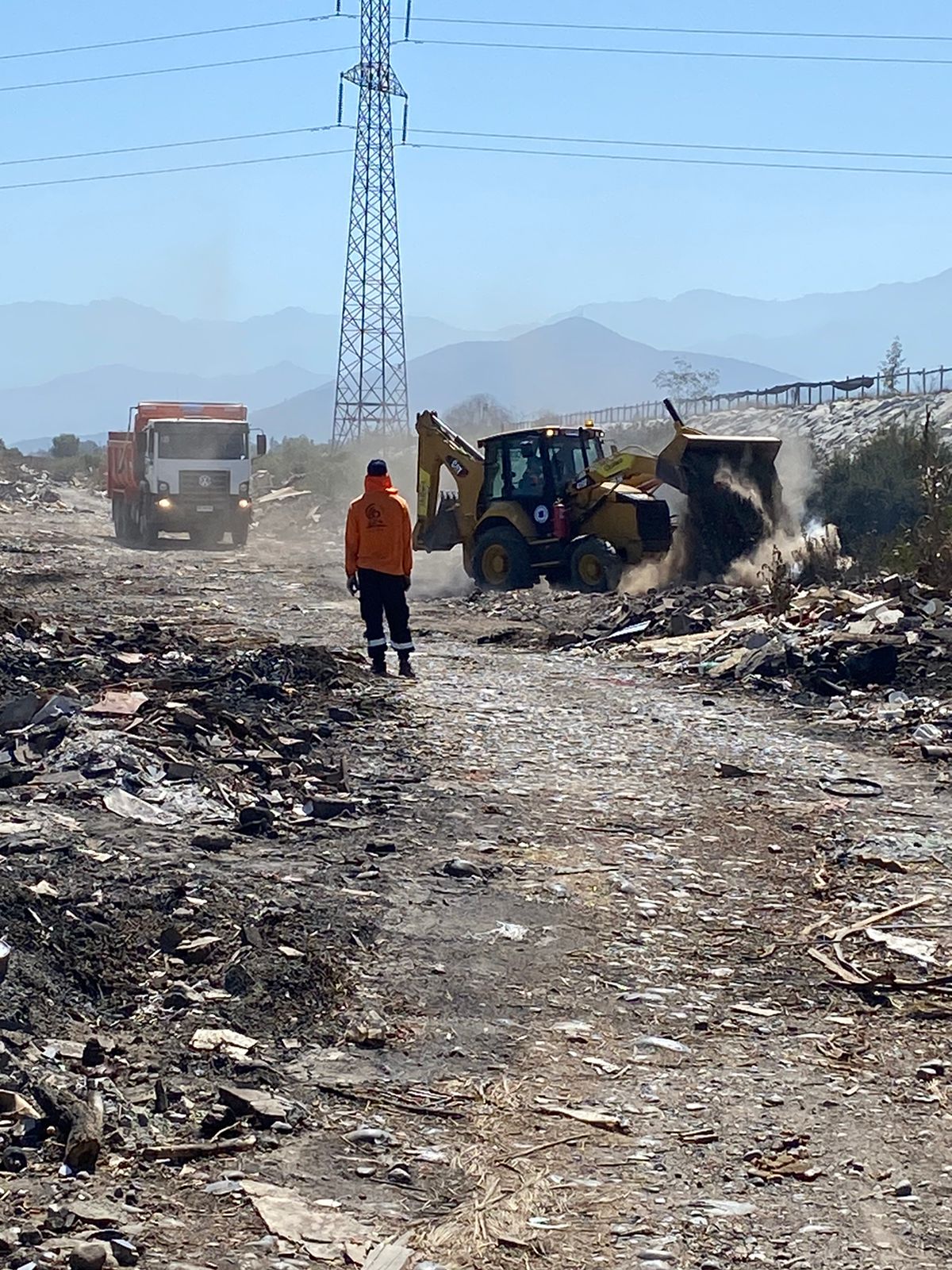 El colmo ni 24 horas duró limpieza realizada en el borde del Río Aconcagua en Quillota