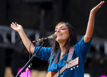 Javiera Parra se presenta en La Calera este sábado con entrada liberada