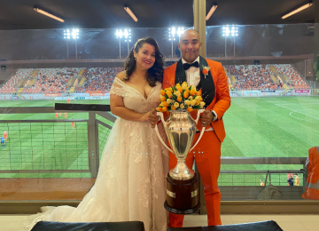Pareja de Villa Alemana viajó a Calama para casarse y ver el debut de Cobreloa en Primera