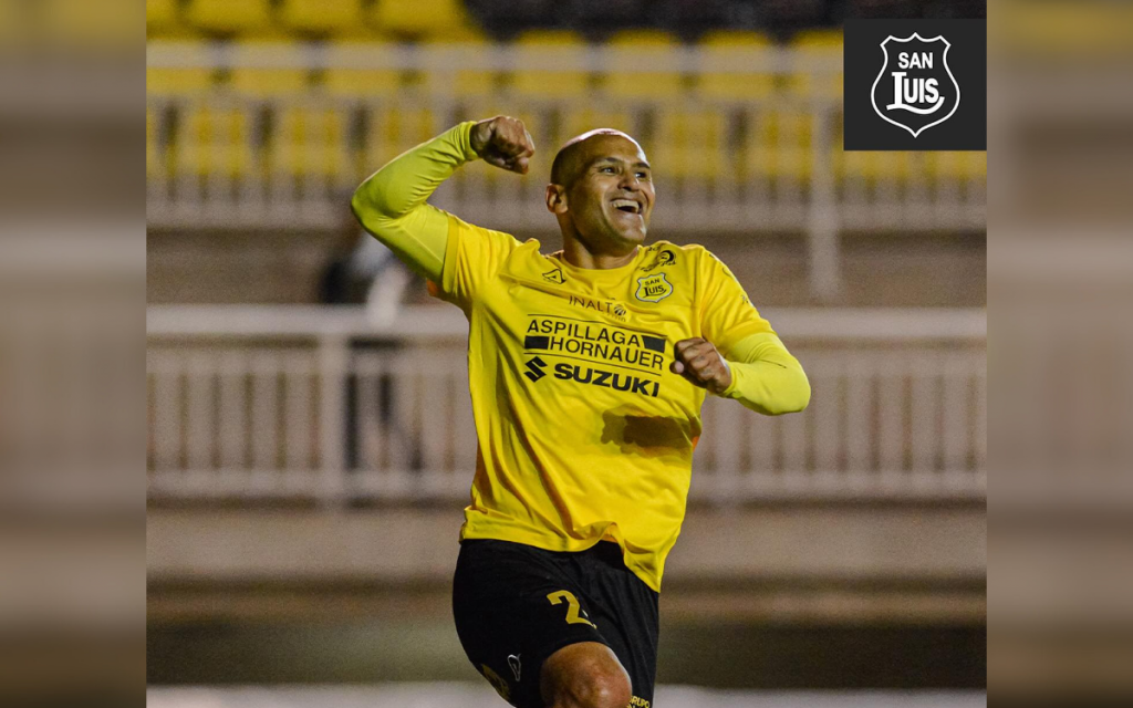 [VIDEO] Revisa el hat trick de "Chupete" Suazo del triunfo de San Luis