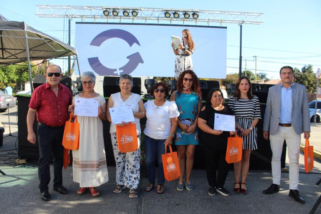 La Cruz: autoridades reconocen a más de 30 mujeres gestoras comunitarias en salud